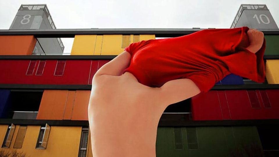 image from Anna di Prospero autoportrait en ville