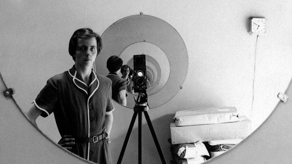 image from Vivian Maier entre ombres et miroirs